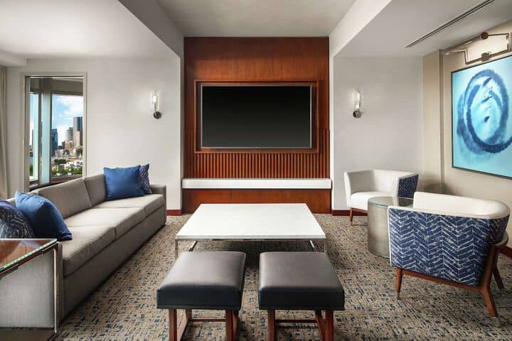 Room 27 of 67